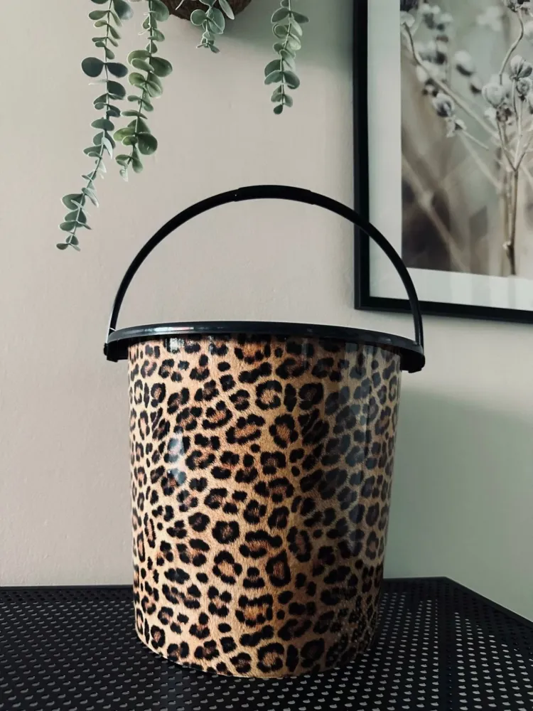 Bøtte 10 liter – leopard
