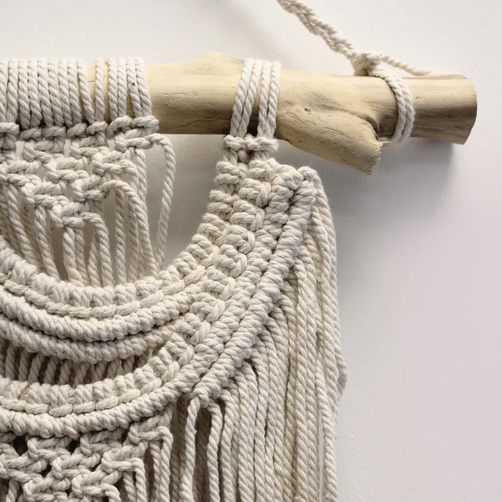Macrame veggheng, to bølger